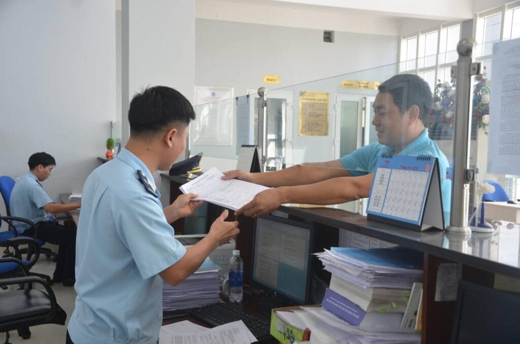 Dịch Vụ Hải Quan Sản Xuất Xuất Khẩu Tại KCN Bình Dương 8 Dịch vụ hải quan Vận Tải 5 Sao – Tiết kiệm, an toàn, uy tín