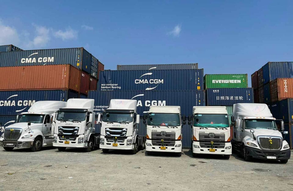 Nhà Xe Chuyên Vận Chuyển Container | CTY Vận Tải Năm Sao 1 Nhà xe vận chuyển 5 Startrans