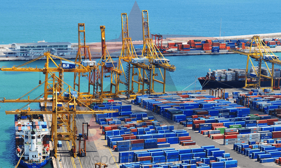 Cảng Thanh Đảo - Qingdao Port đứng thứ 7 trong năm 2019 xét tổng lượng hàng hóa)