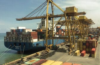 Cảng Hamad là một trong những cảng biển lớn ở Qatar