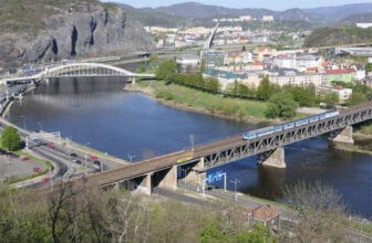 Cảng sông ở Czech 2