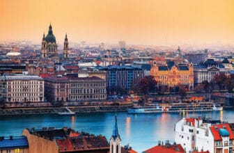 Cảng sông ở Hungary 1