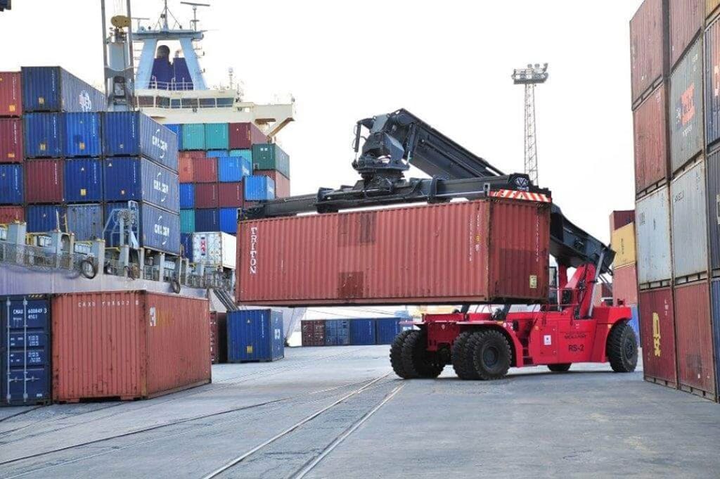 Dịch vụ vận chuyển hàng container đường biển đi Phần Lan