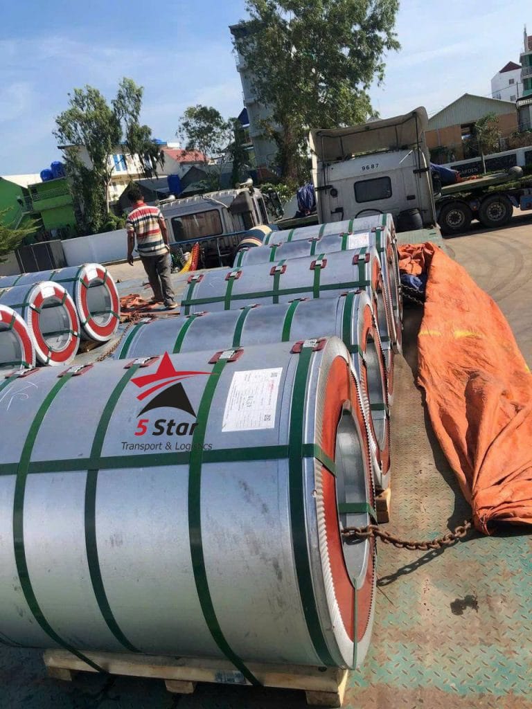Vận Chuyển Thép Bằng Đường Bộ Trọn Gói Năm 2026 1 Vận chuyển thép cuộn