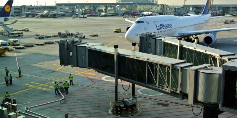 Nguyên Nhân Tờ Khai Hải Quan Luồng Đỏ Trong Logistics