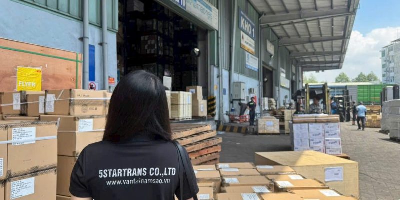 Thủ Tục Hải Quan Mua Bán 3 Bên: Quy Trình Và Hồ Sơ Cần Biết
